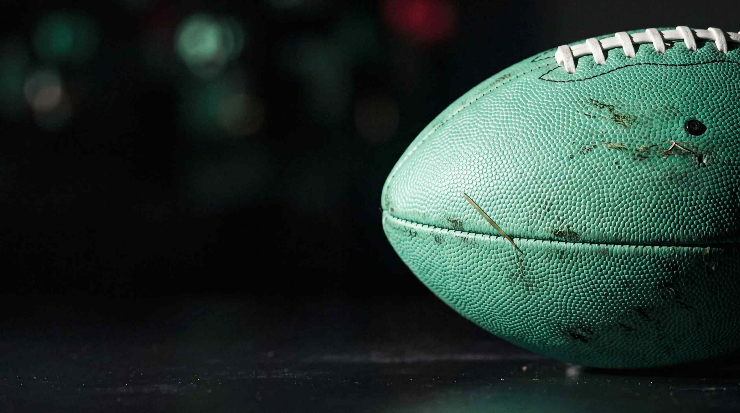 Kalshi’s NFL Volume Is Exploding. Should Sportsbooks Be Worried?